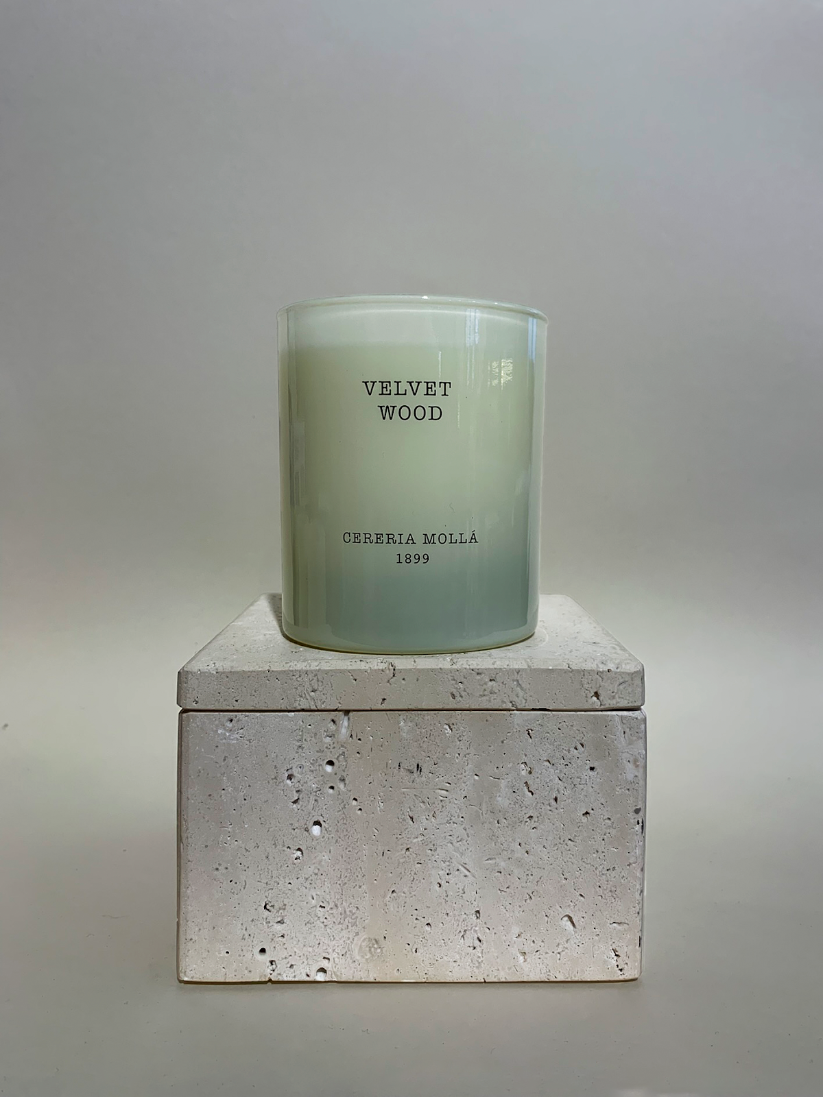 9fced646-3689-4b17-8501-f0e732d9f11c